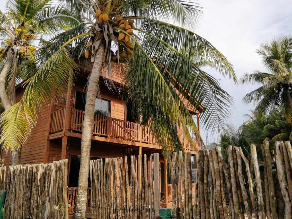 El Regalo El Cuyo Hotell Exteriör bild